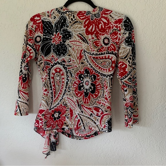 Brittany Black petites lovely top - Picture 3 of 8